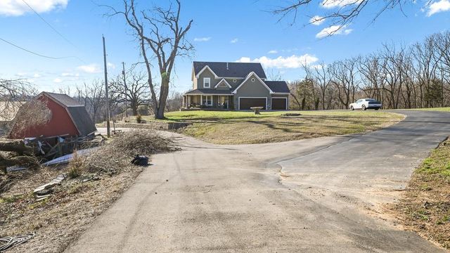 414 S 98th Street, Edwardsville, KS 66111