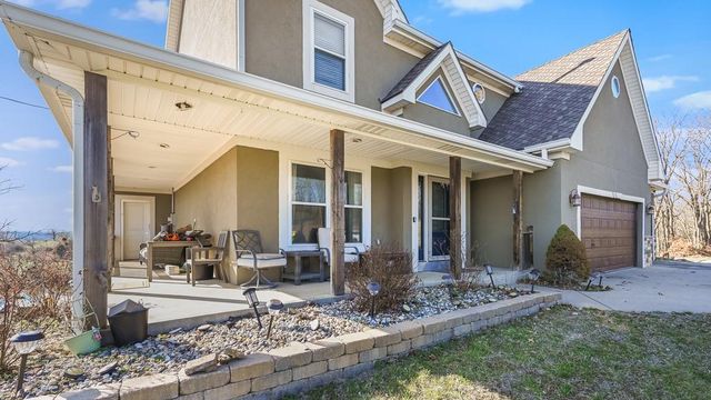 414 S 98th Street, Edwardsville, KS 66111