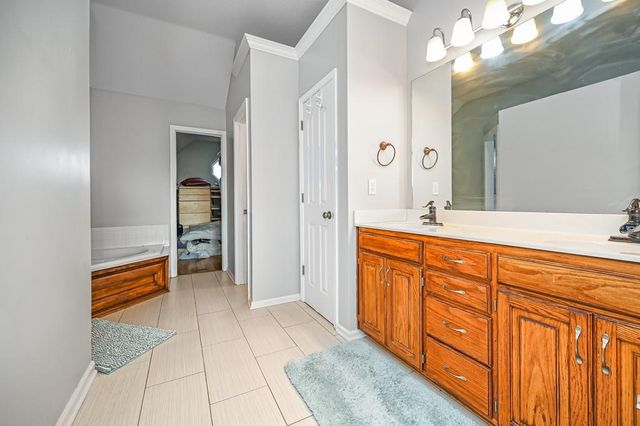 414 S 98th Street, Edwardsville, KS 66111