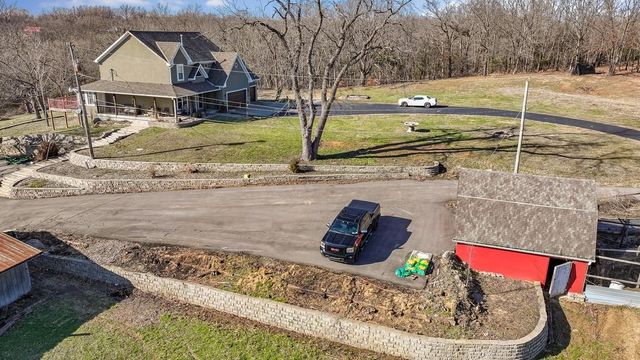 414 S 98th Street, Edwardsville, KS 66111