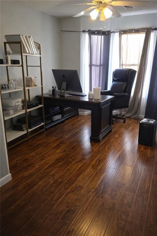 414 S 98th Street, Edwardsville, KS 66111