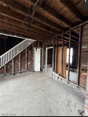 1596 E 32nd Street, Cleveland, OH 44114