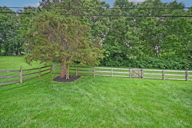 12193 Bath Court, Sharonville, OH 45241