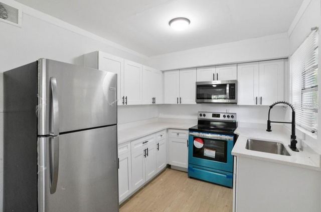 2608 E CAYUGA STREET, Tampa, FL 33610