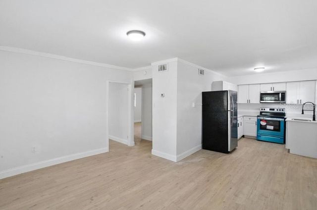 2608 E CAYUGA STREET, Tampa, FL 33610