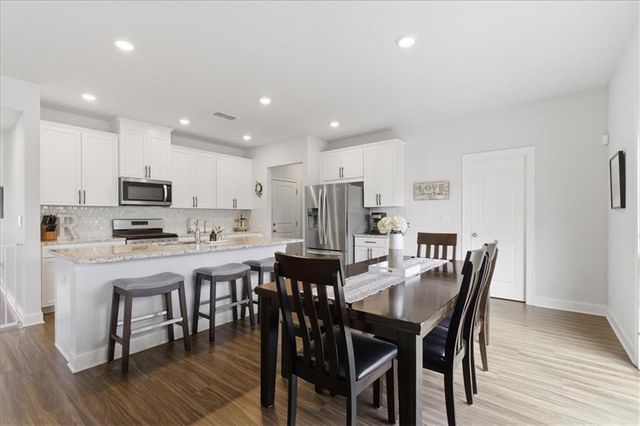 511 Payne Road, Woodstock, GA 30188