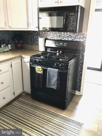 615 FREDERICK ST, Hanover, PA 17331