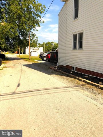 615 FREDERICK ST, Hanover, PA 17331