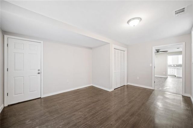 1039 Ashfern Walk, Woodstock, GA 30189