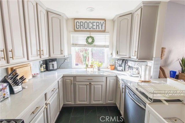 846 Linden Street, Ontario, CA 91762