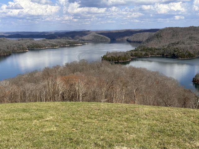 71A Catfish Rd, Hilham, TN 38568