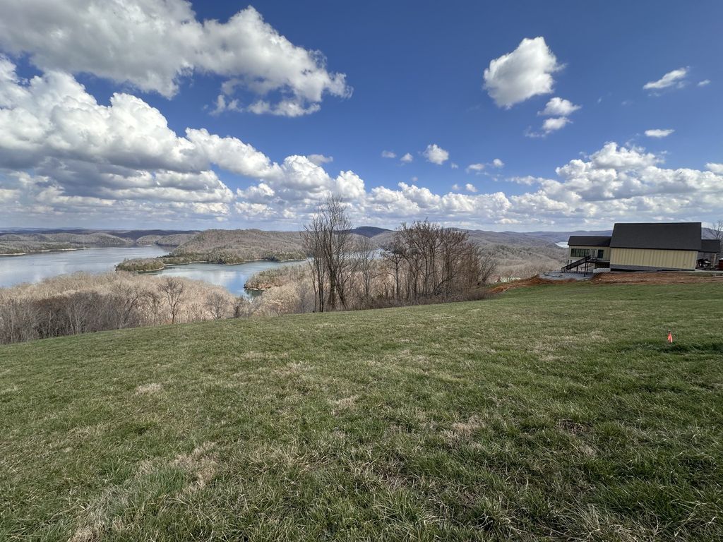 71A Catfish Rd, Hilham, TN 38568