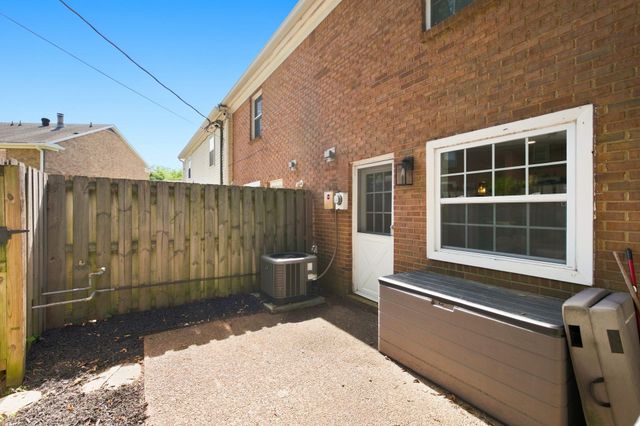 200 N Royal Oaks Blvd Apt C1, Franklin, TN 37067