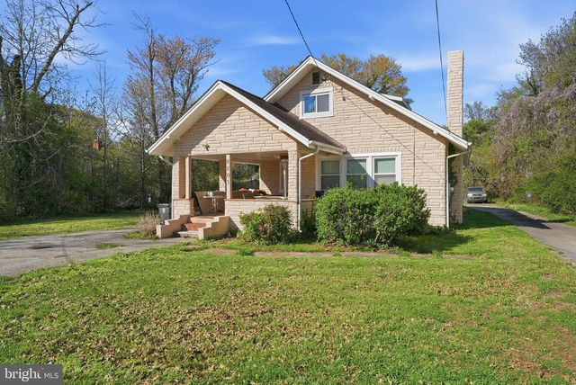 8805 OLD BRANCH AVE, Clinton, MD 20735