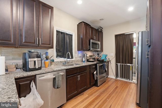 8805 OLD BRANCH AVE, Clinton, MD 20735
