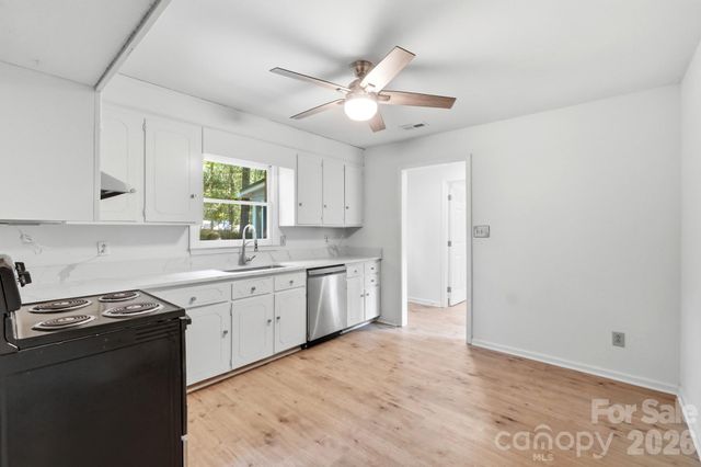 6324 Saddlewood Drive 30, Waxhaw, NC 28173