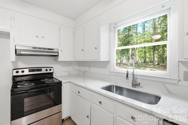 6324 Saddlewood Drive 30, Waxhaw, NC 28173