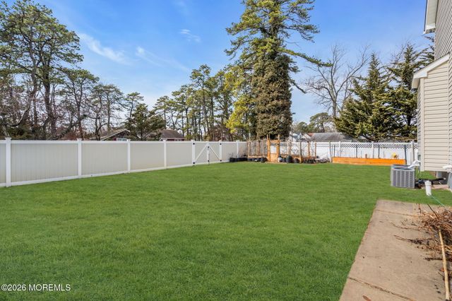 1101 Fifth Avenue, Toms River, NJ 08757