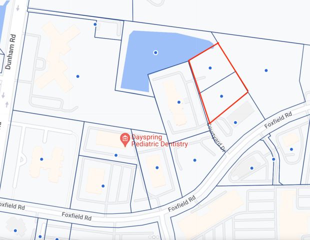 740 COURTYARD Drive, St. Charles, IL 60174