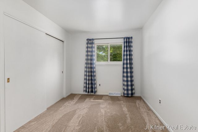 1500 Carol Lynne Drive, Lowell City, MI 49331
