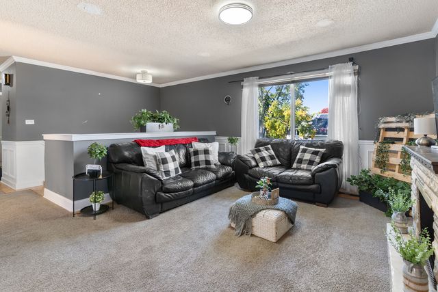 31 Abbeywood Drive, Romeoville, IL 60446
