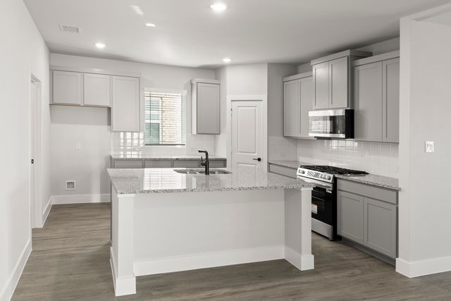 705 Valley Pines Drive, Anna, TX 75409