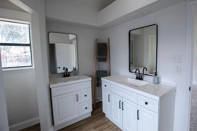 4002 Blueridge Court, Arlington, TX 76016