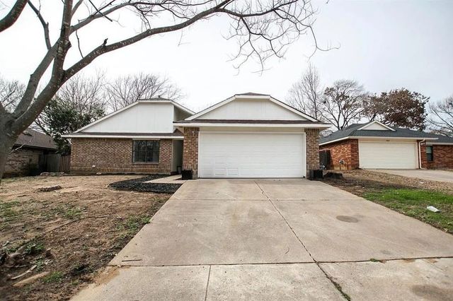 4002 Blueridge Court, Arlington, TX 76016