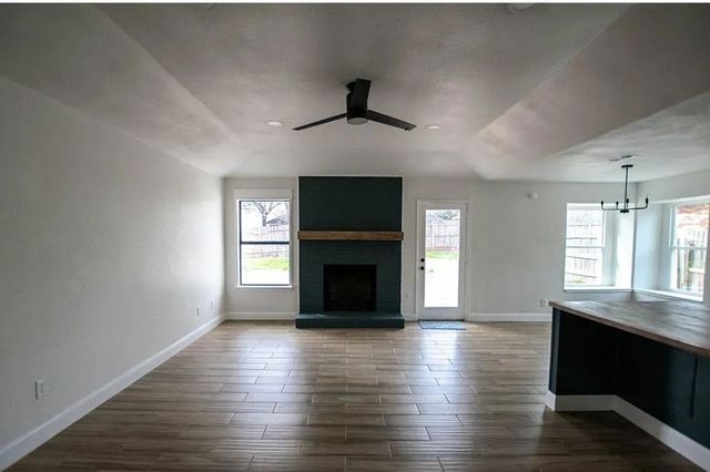 4002 Blueridge Court, Arlington, TX 76016