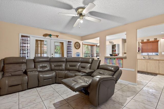 3071 NW 71st Avenue, Margate, FL 33063