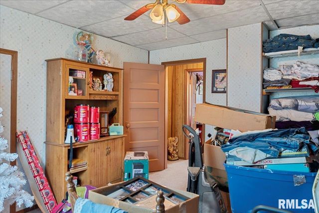 2028 PEORIA Road, Springfield, IL 62702