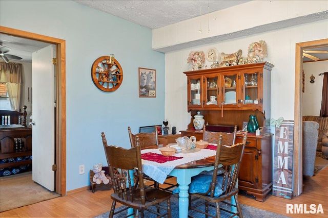 2028 PEORIA Road, Springfield, IL 62702