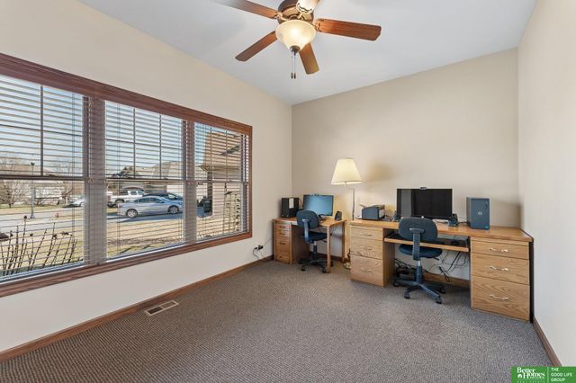 12219 S 75th Circle, Papillion, NE 68046