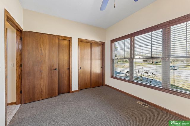 12219 S 75th Circle, Papillion, NE 68046