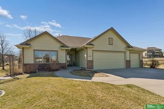 12219 S 75th Circle, Papillion, NE 68046