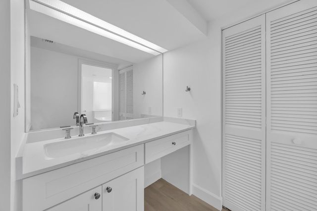 529 S Flagler Dr 14h, West Palm Beach, FL 33401