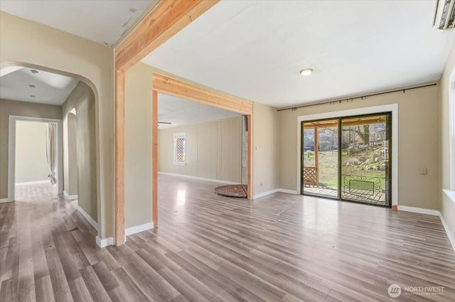 470 2nd Street, Chelan Falls, WA 98817