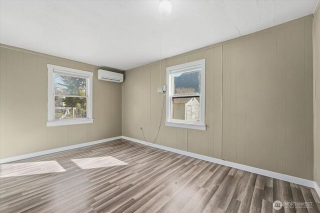 470 2nd Street, Chelan Falls, WA 98817