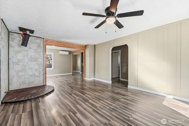 470 2nd Street, Chelan Falls, WA 98817