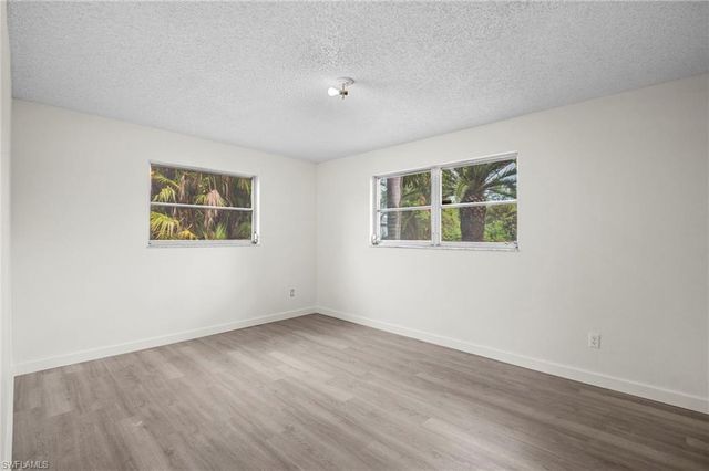 8251 San Carlos BLVD, Fort Myers, FL 33967