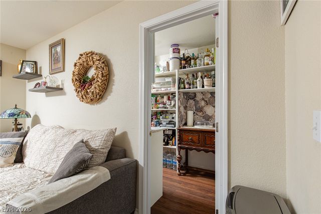 7921 Odysseus Avenue, Las Vegas, NV 89131
