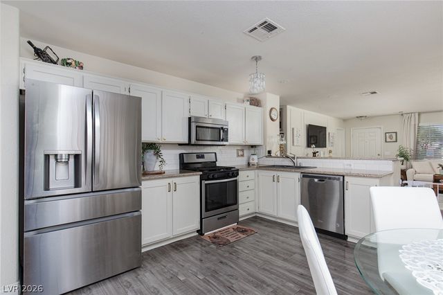 7921 Odysseus Avenue, Las Vegas, NV 89131
