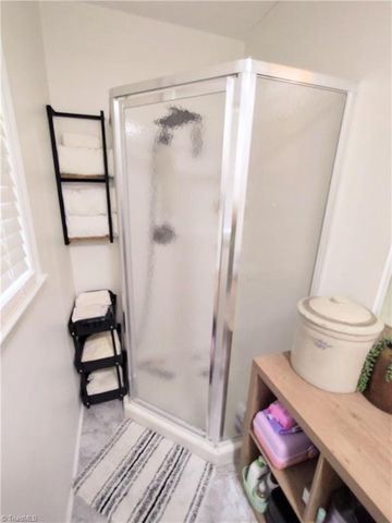 1003 Hillcrest Drive, Thomasville, NC 27360
