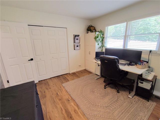 1003 Hillcrest Drive, Thomasville, NC 27360