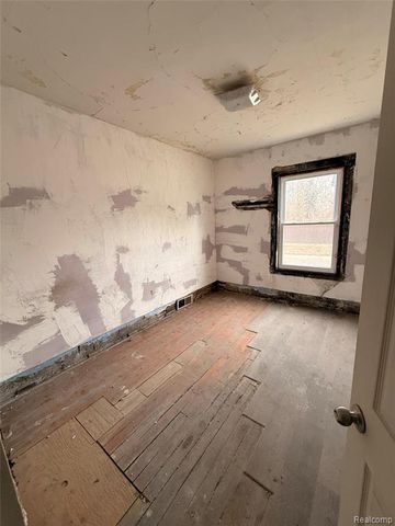 710 S Sloan Street, Detroit, MI 48209