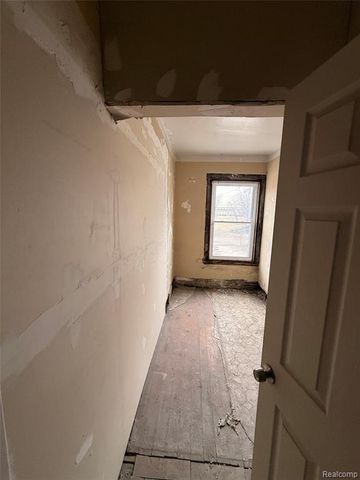 710 S Sloan Street, Detroit, MI 48209