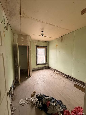 710 S Sloan Street, Detroit, MI 48209