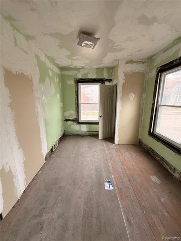 710 S Sloan Street, Detroit, MI 48209