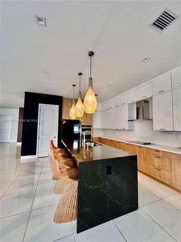 8108 NW 48th Terrace 8108, Doral, FL 33166