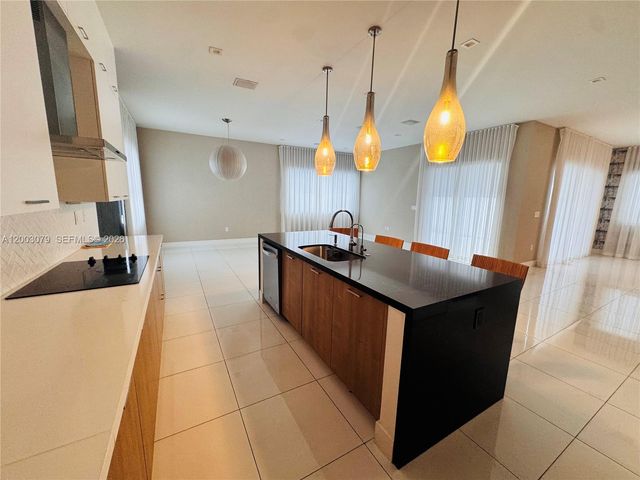 8108 NW 48th Terrace 8108, Doral, FL 33166